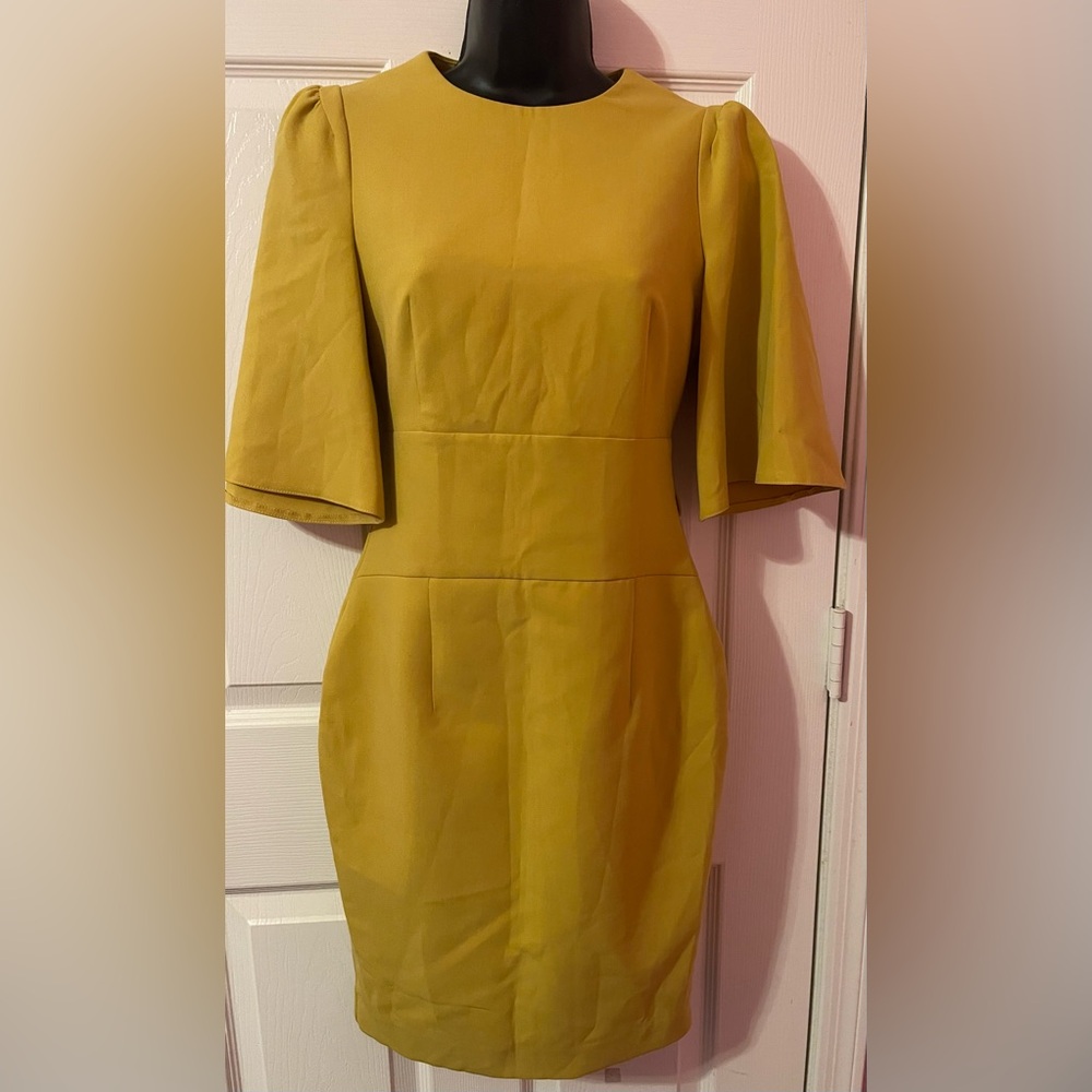 Karen Millen Elegant Mustard Midi Dress with 3/4 Flutter Sleeves Size 4